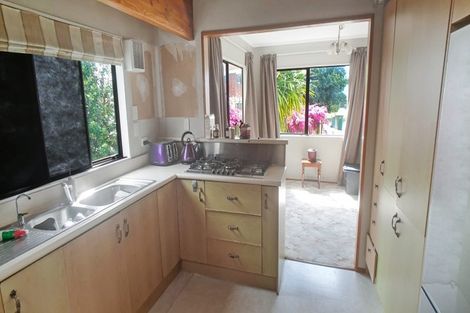 Photo of property in 9 Karawa Place, Kawakawa Bay, Papakura, 2585