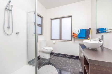 Photo of property in 1420 Whangaparaoa Road, Army Bay, Whangaparaoa, 0930