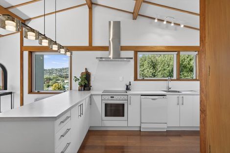 Photo of property in 1 Dyers Pass Road, Cashmere, Christchurch, 8022