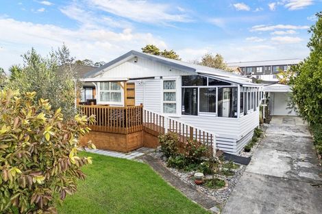 Photo of property in 44 Longburn Road, Henderson, Auckland, 0610
