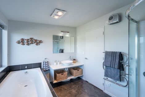 Photo of property in 11 Valerie Place, Stepneyville, Nelson, 7010