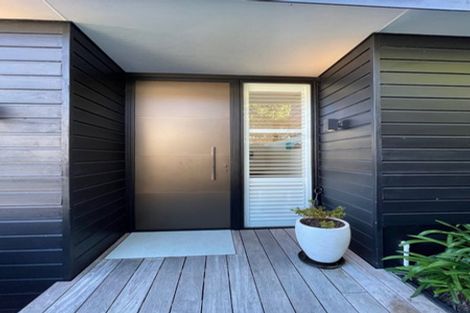 Photo of property in 1/1 Commodore Parry Road, Castor Bay, Auckland, 0620