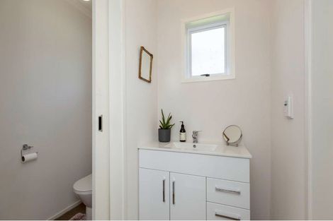 Photo of property in 29 Kohekohe Road, Waikanae, 5036