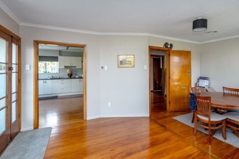 Photo of property in 229 High Street North, Carterton, 5713