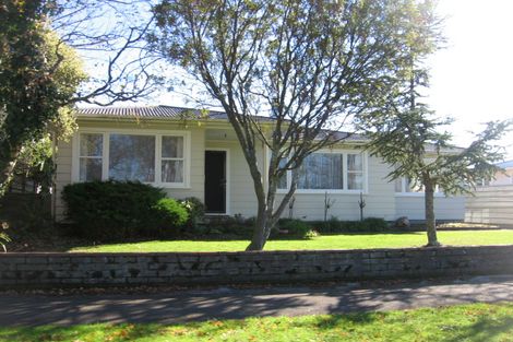 Photo of property in 3 Abraham Crescent, Milson, Palmerston North, 4414