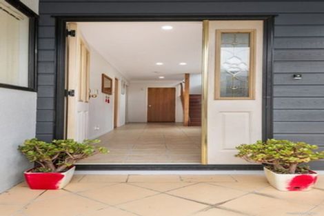 Photo of property in 2/10 Oriana Avenue, Lynfield, Auckland, 1042