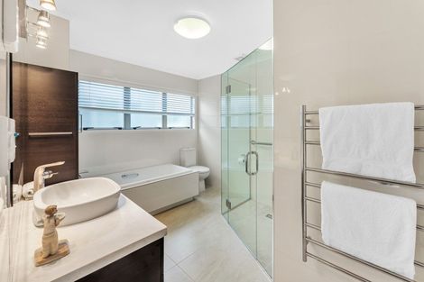 Photo of property in 9 Argo Drive, Half Moon Bay, Auckland, 2012