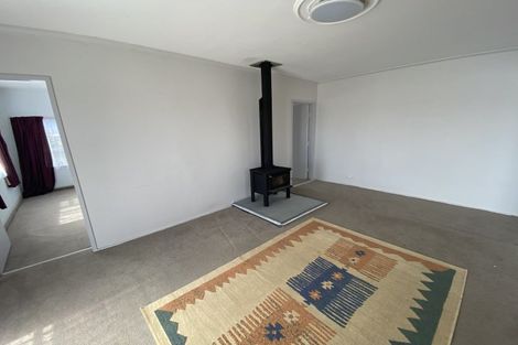 Photo of property in 28 Pratt Avenue, Foxton Beach, Foxton, 4815