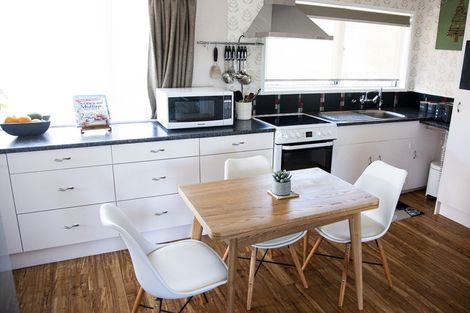 Photo of property in 1/1 Rosebank Terrace, Stoke, Nelson, 7011