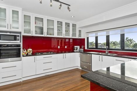 Photo of property in 247 Hill Road, The Gardens, Auckland, 2105