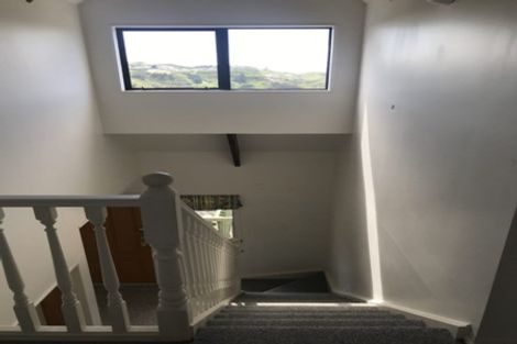 Photo of property in 17 Shastri Terrace, Khandallah, Wellington, 6035