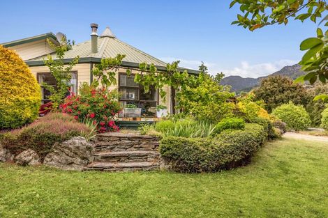 Photo of property in 28 Flora Dora Parade, Lake Hawea, Wanaka, 9382