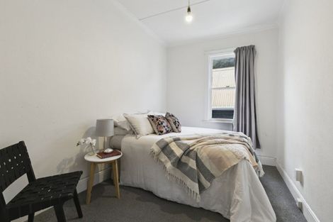 Photo of property in 96 Pirie Street, Mount Victoria, Wellington, 6011