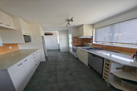 Photo of property in 4 Cranston Street, Torbay, Auckland, 0632