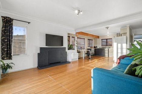 Photo of property in 8 Landscape Road, Pukekohe, 2120