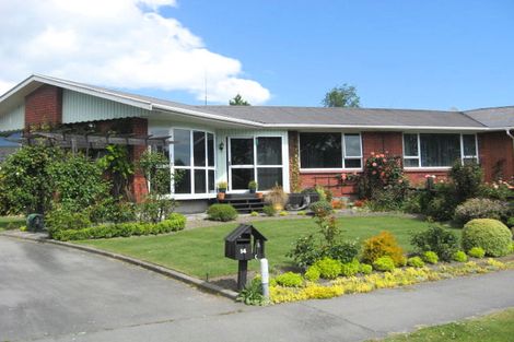 Photo of property in 14 Canberra Place, Redwood, Christchurch, 8051
