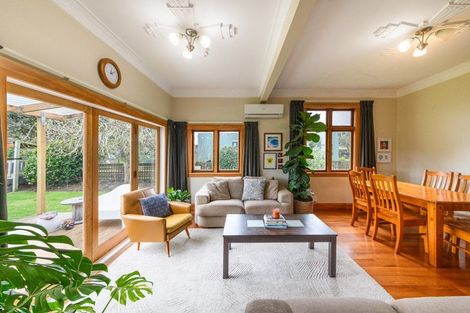 Photo of property in 33 College Street, Awapuni, Palmerston North, 4412