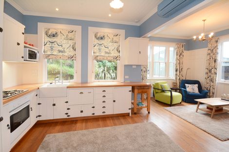 Photo of property in 5 Macandrew Road, Careys Bay, Port Chalmers, 9023