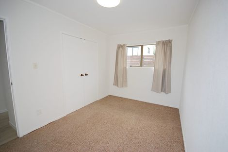 Photo of property in 2/35 Fairlands Avenue, Waterview, Auckland, 1026