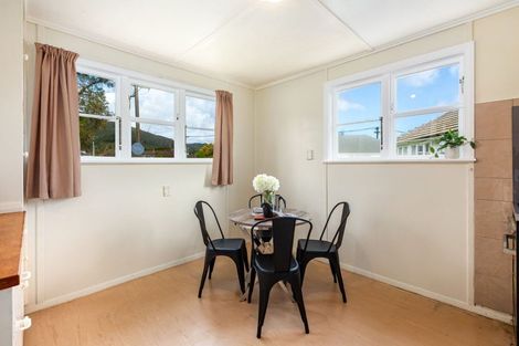Photo of property in 9 Atiawa Crescent, Waiwhetu, Lower Hutt, 5010
