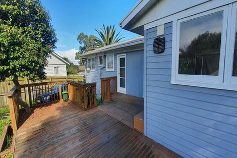 Photo of property in 149 Reeves Road, Pakuranga Heights, Auckland, 2010