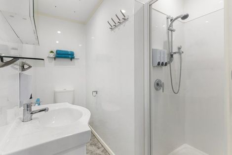 Photo of property in 39 Taylor Terrace, Tawa, Wellington, 5028