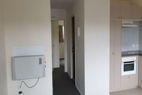 Photo of property in 3 Keystone Avenue, Mount Roskill, Auckland, 1041