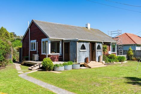 Photo of property in 2 Blundell Avenue, Port Chalmers, 9023