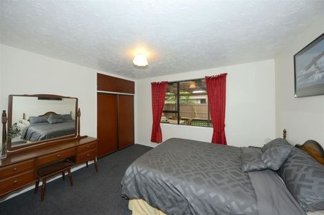 Photo of property in 5 Crosdale Place, Burnside, Christchurch, 8042