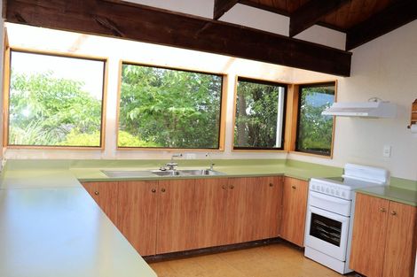 Photo of property in 127 Winara Avenue, Waikanae, 5036