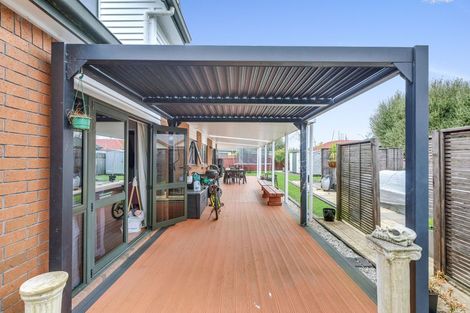 Photo of property in 6 Fencourt Place, Rototuna North, Hamilton, 3210