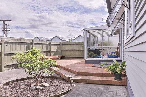 Photo of property in 1/76 Grove Road, Papakura, 2110
