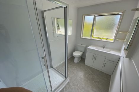 Photo of property in 28 Regency Place, Sunnynook, Auckland, 0632