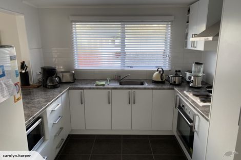 Photo of property in 2/30 Norwood Road, Bayswater, Auckland, 0622