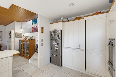 Photo of property in 21 Rama Crescent, Khandallah, Wellington, 6035
