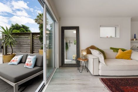 Photo of property in 355c Maunganui Road, Mount Maunganui, 3116