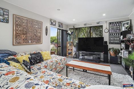 Photo of property in 45 Luanda Drive, Ranui, Auckland, 0612