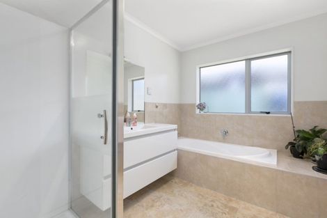 Photo of property in 77 Condor Drive, Pyes Pa, Tauranga, 3112