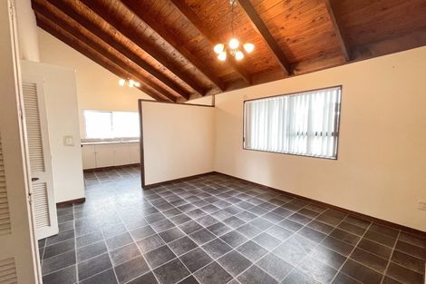 Photo of property in 51 Oreil Avenue, West Harbour, Auckland, 0618