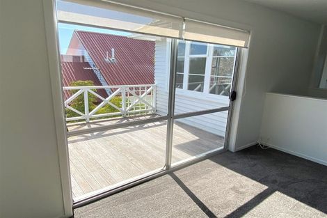 Photo of property in 33 Matipo Road, Mairangi Bay, Auckland, 0630