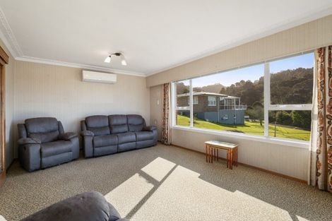 Photo of property in 28 Fyfe Road, Waihi Beach, 3611