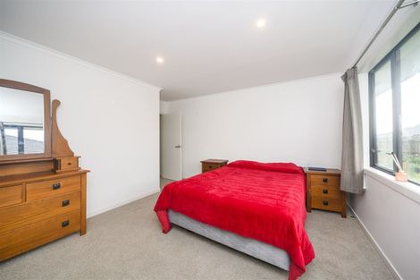 Photo of property in 15 Varsity Heights, Fitzherbert, Palmerston North, 4410