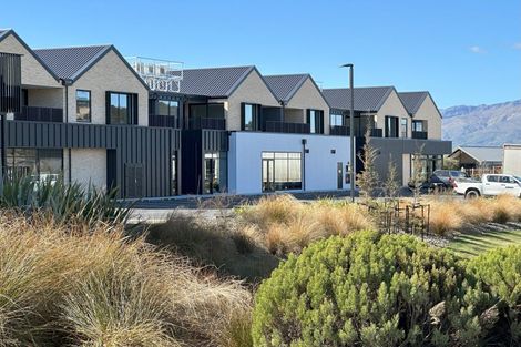 Photo of property in 10/7 Northlake Drive, Wanaka, 9305