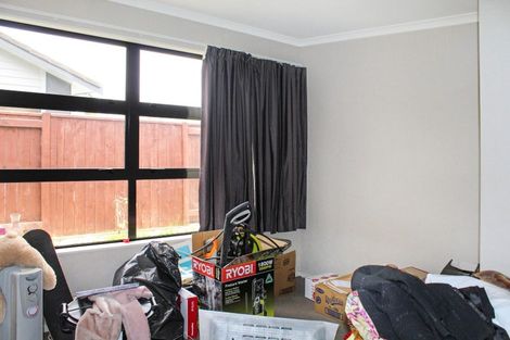 Photo of property in 33a Rosalie Terrace, Kelvin Grove, Palmerston North, 4414