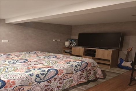 Photo of property in 5 Sutton Crescent, Papatoetoe, Auckland, 2025