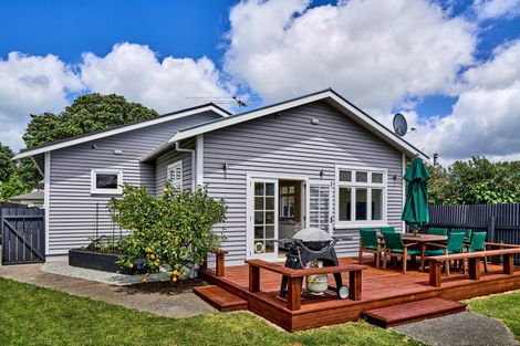 Photo of property in 1 Malone Road, Waterloo, Lower Hutt, 5011