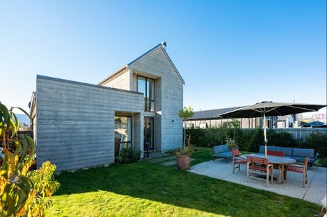 Photo of property in 8 Glen Dene Crescent, Wanaka, 9305