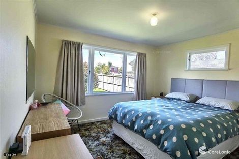 Photo of property in 53 Matipo Road, Te Atatu Peninsula, Auckland, 0610