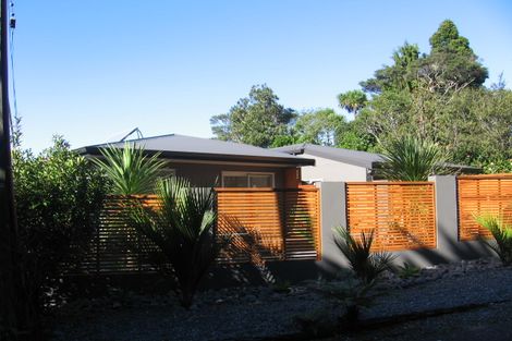 Photo of property in 39 Tawini Road, Titirangi, Auckland, 0604