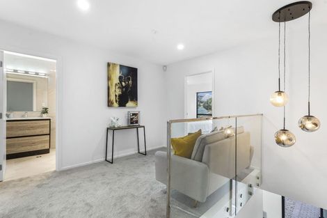 Photo of property in 7 Gladfield Lane, Te Atatu Peninsula, Auckland, 0610